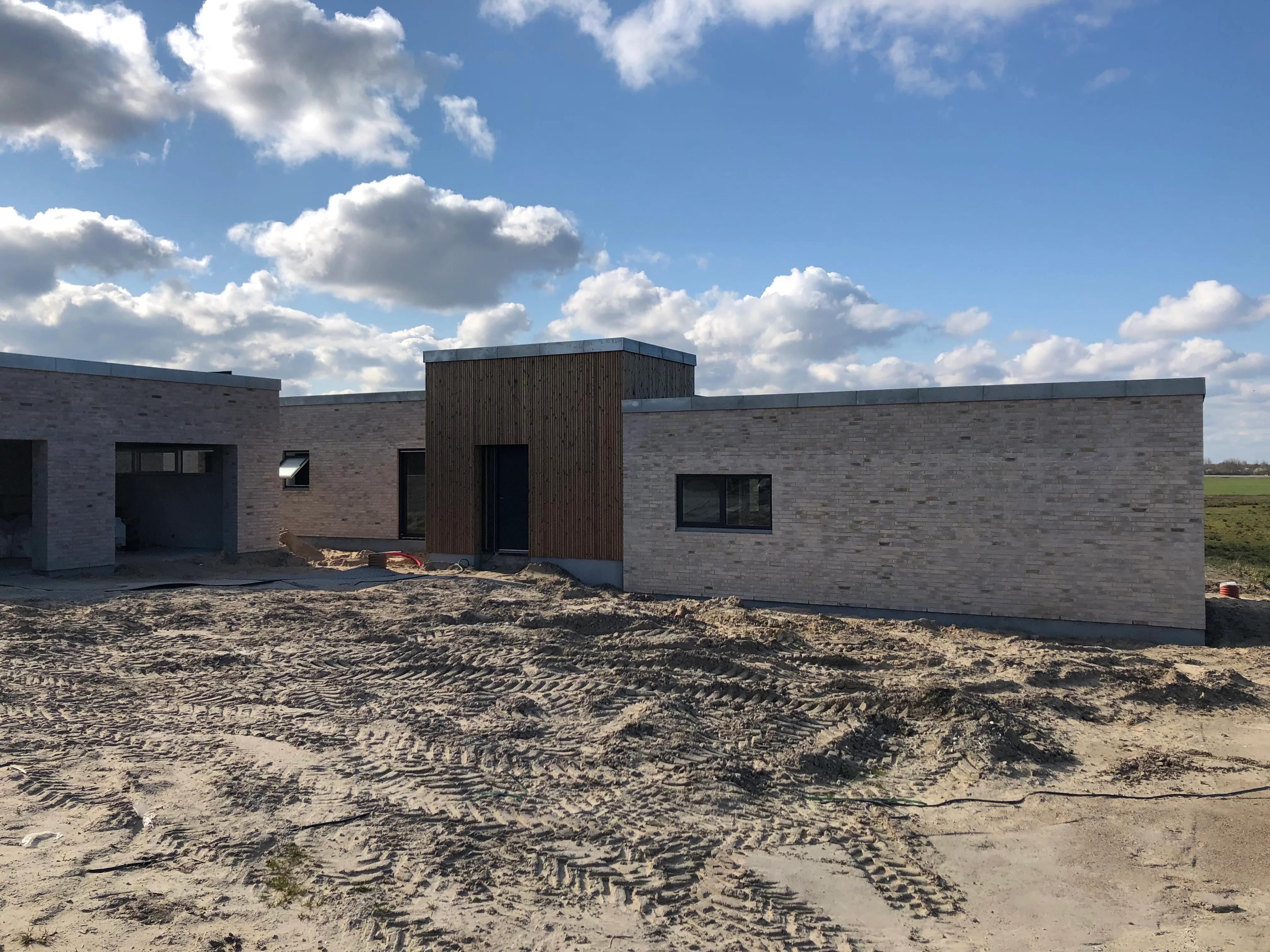 Vejside på funkisvilla i Vestbjerg — Yderskov Arkitekter