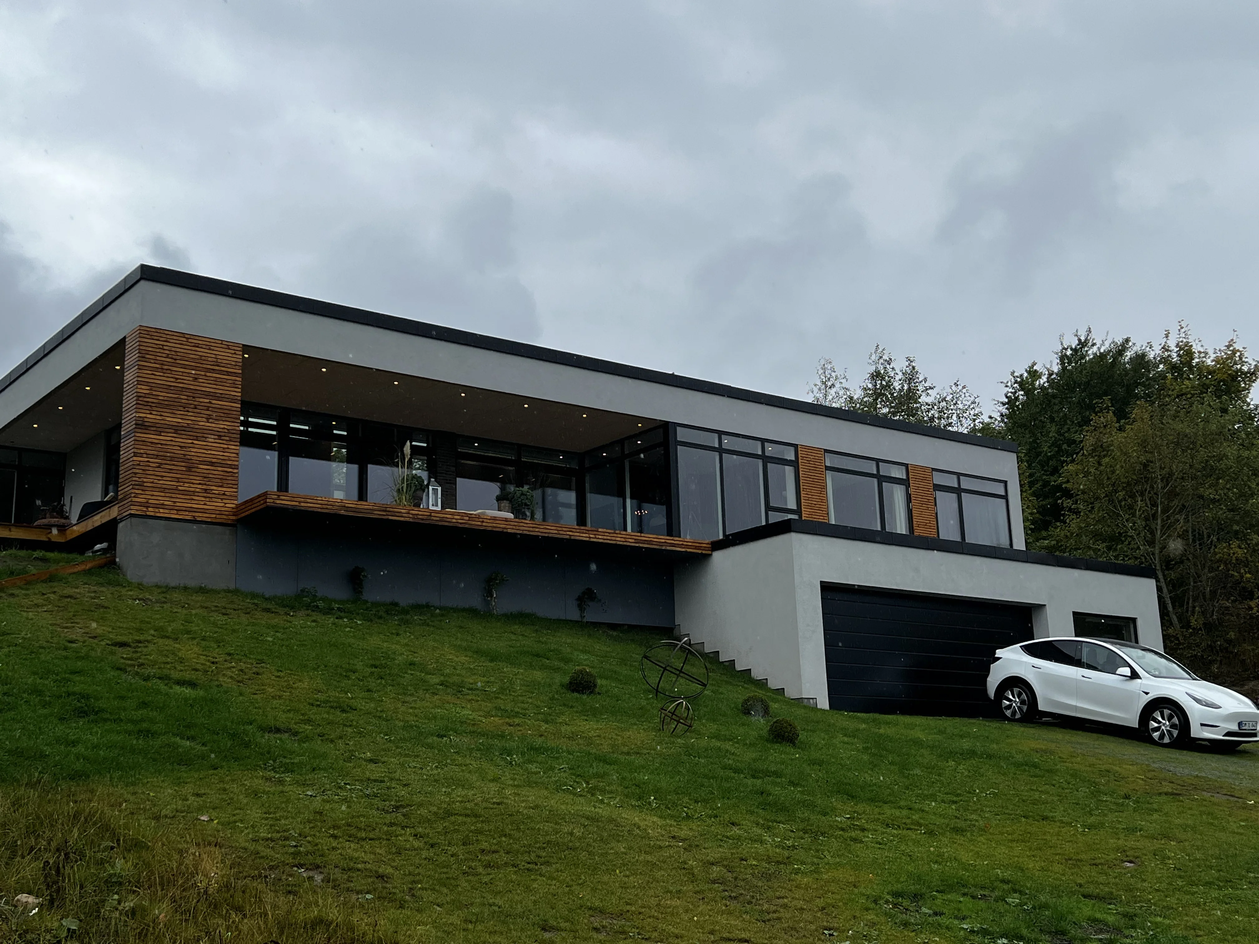 Vejside på udsigtsvilla i Frederikshavn — Yderskov Arkitekter